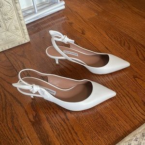 EUC Tabitha Simmons white heels